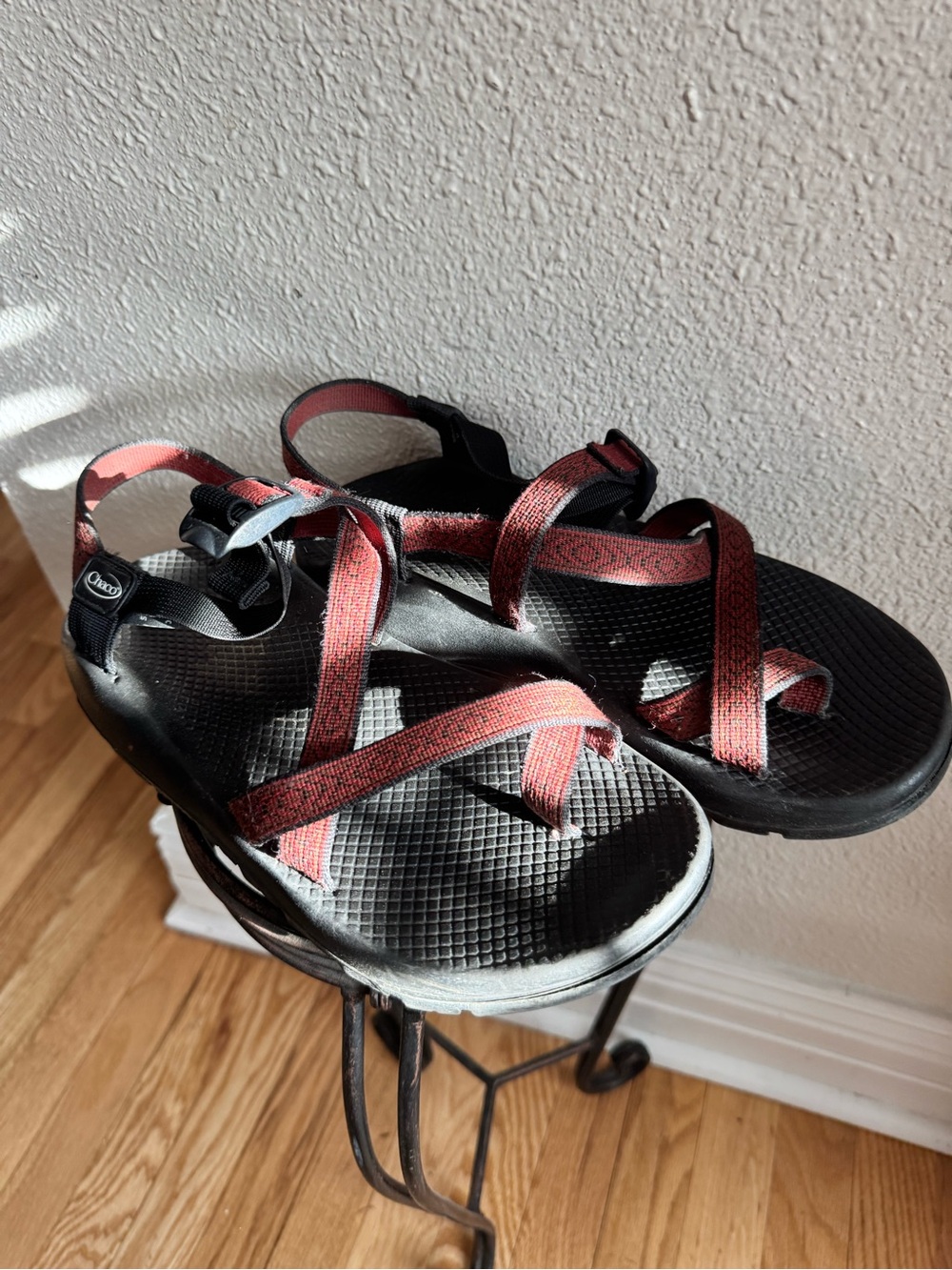 Men’s Chaco Sandals with Red Straps and Vibram sole size 9